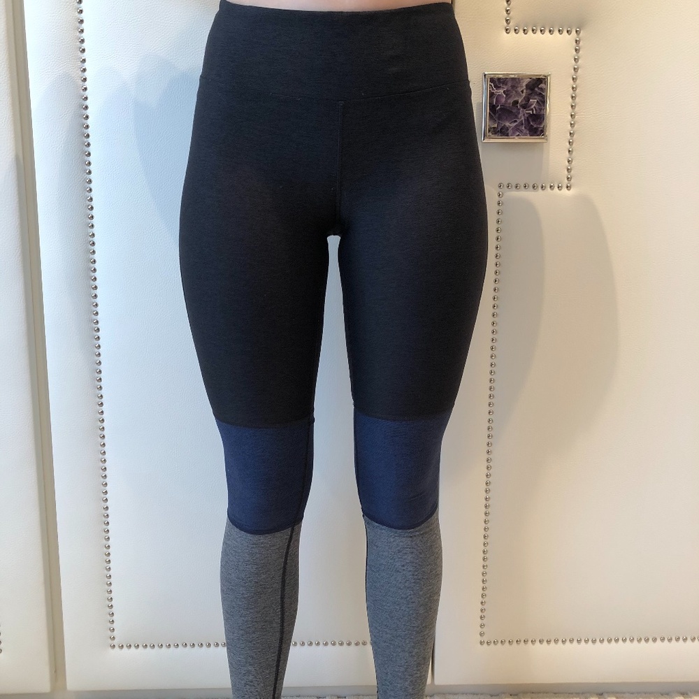 Outdoor Voices 7/8 length Tri-Color Leggings